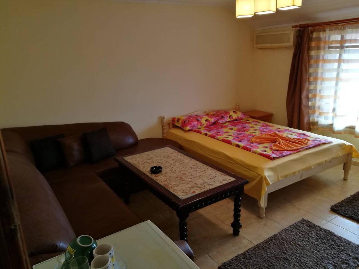 Fener Guest House Pomorie Exterior photo